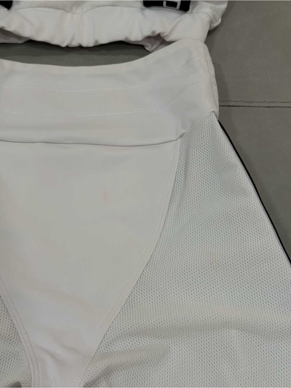 DF Original Pro Bianco White Sports Bra & Biker Shorts Set Size XS/S - Picture 9 of 13